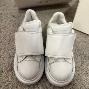 Alexander McQueen Kids White Leather Sneakers size 30